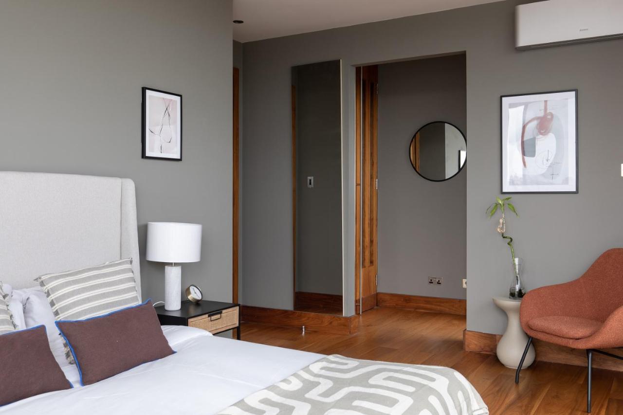 Apartment The Canary Wharf Secret - Glamorous 3bdr Flat With Terrace And Parking