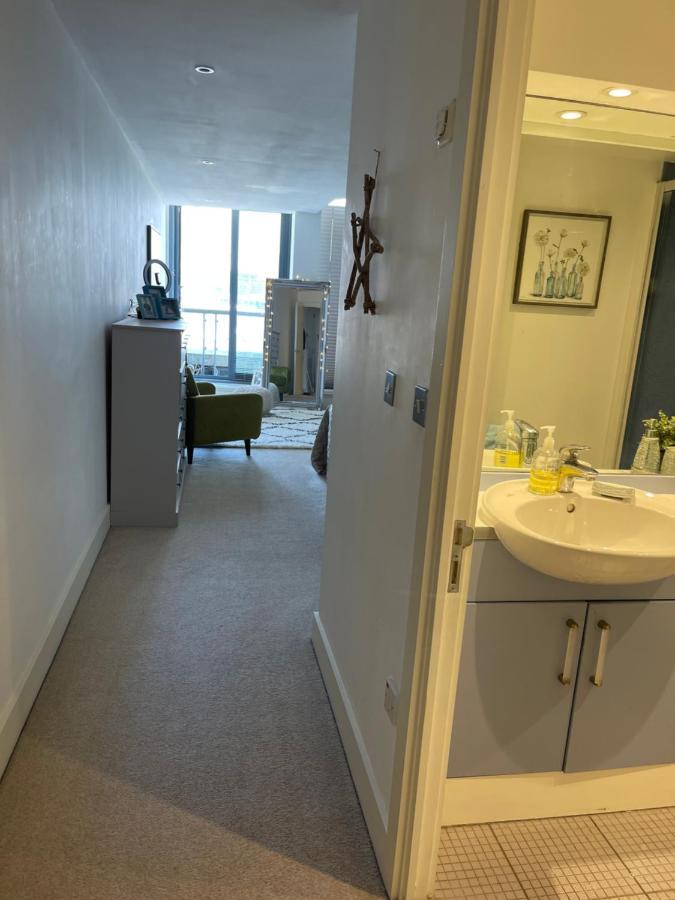 Apartamento 3 Bedroom Stunning Penthouse Londres