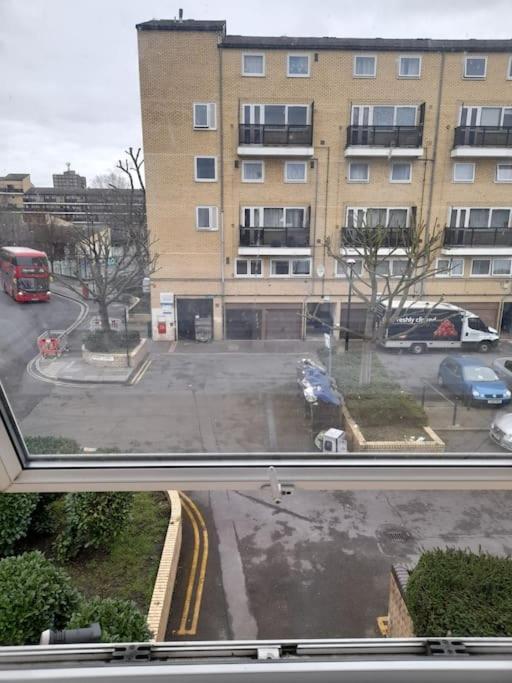 Wilmot Close * Londres