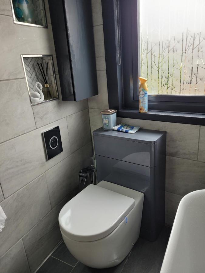 Homestay Arsenal And Tottenham Double Bedroom London