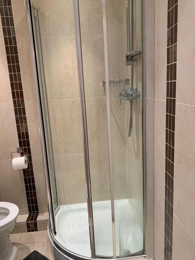 Apartamento Lovely 3 Bedroom *