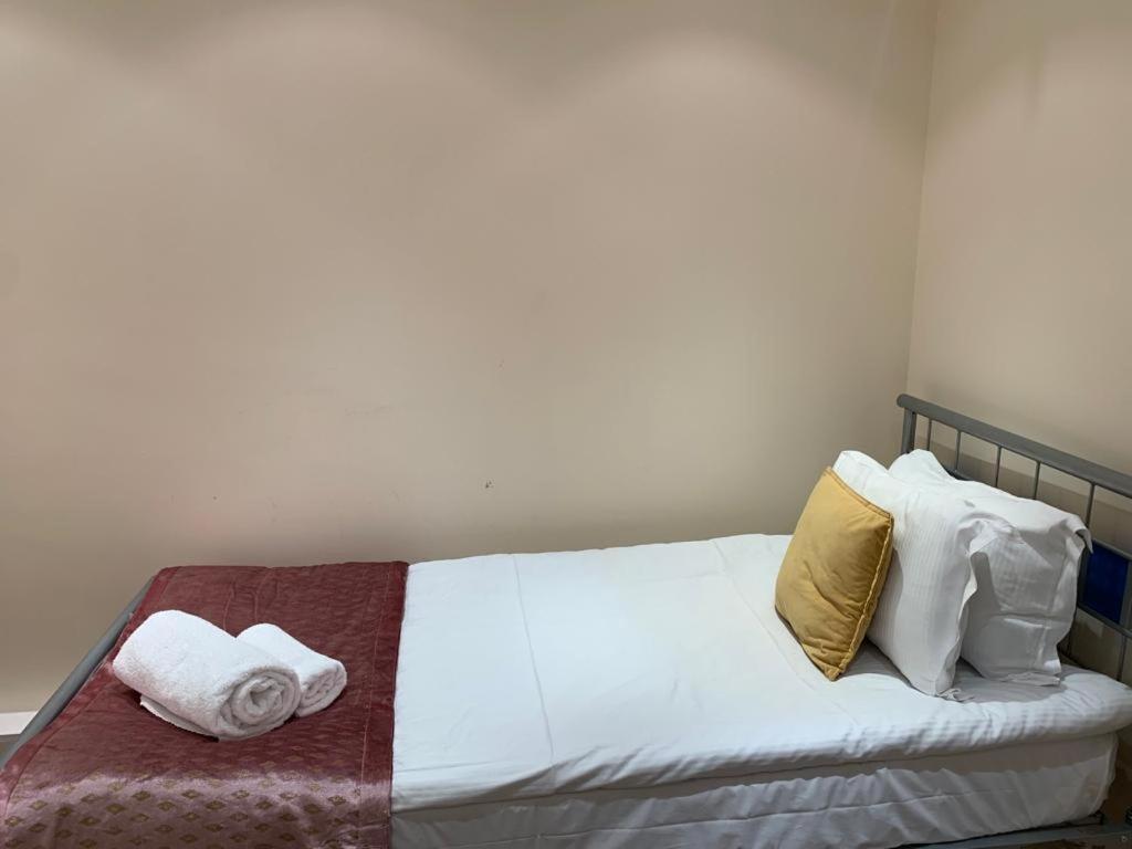 Lovely 3 Bedroom Apartamento Londres