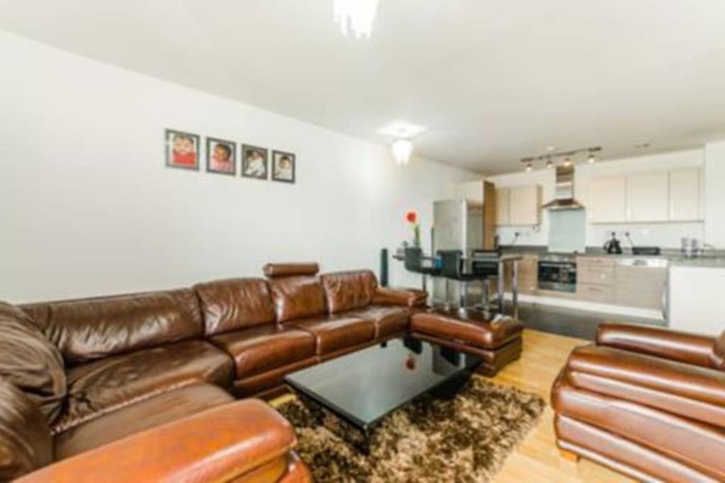 Luxury 2 Bedroom In With Free Parking * London