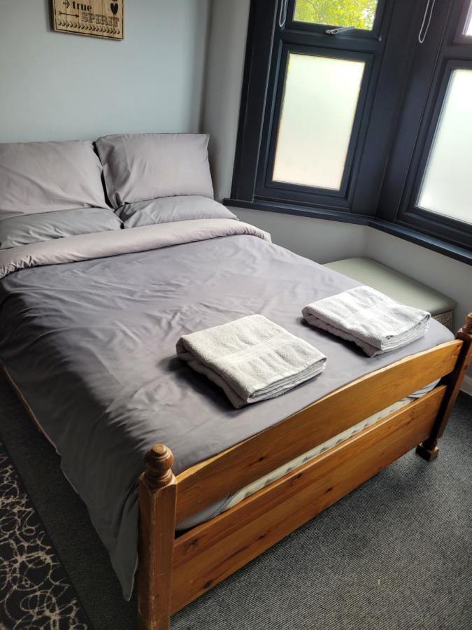 Arsenal And Tottenham Double Bedroom Homestay *