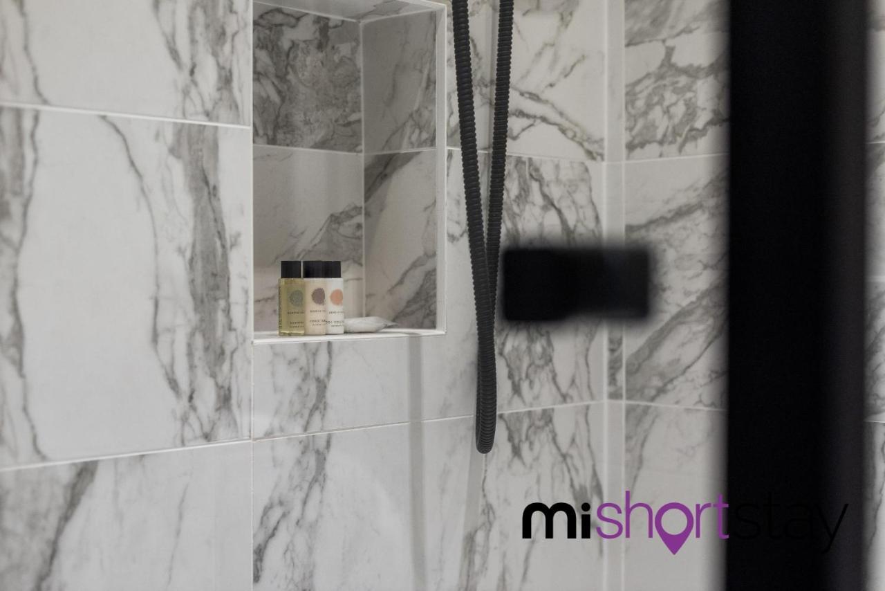 The Fitzrovia - Private One Bedroom With Own Entrance Apartment London