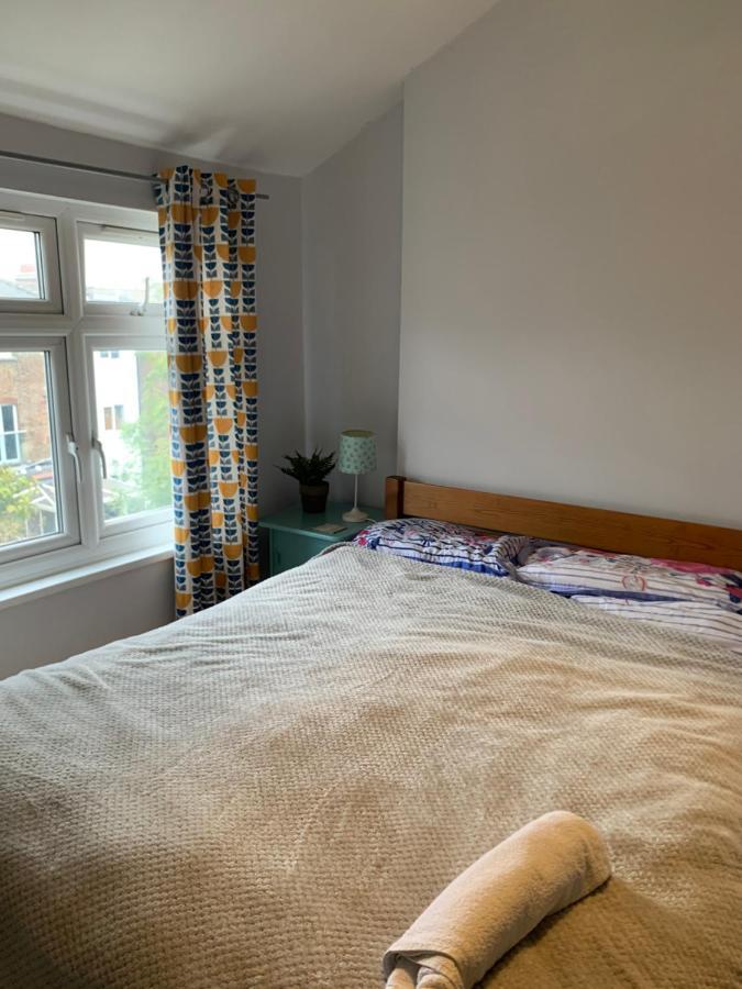 Сasa de vacaciones Cosy 6 Bedroom House *