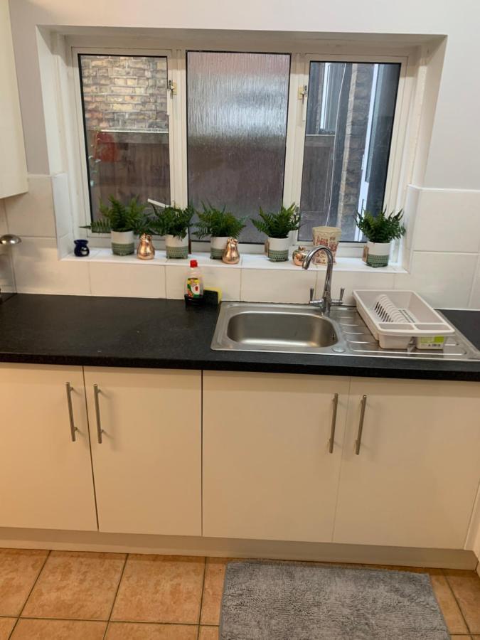Сasa de vacaciones Cosy 6 Bedroom House Londres