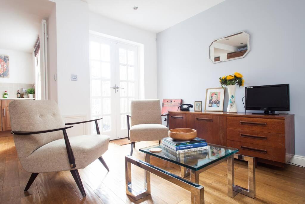 Naval In The Heart Of Royal Greenwich * London