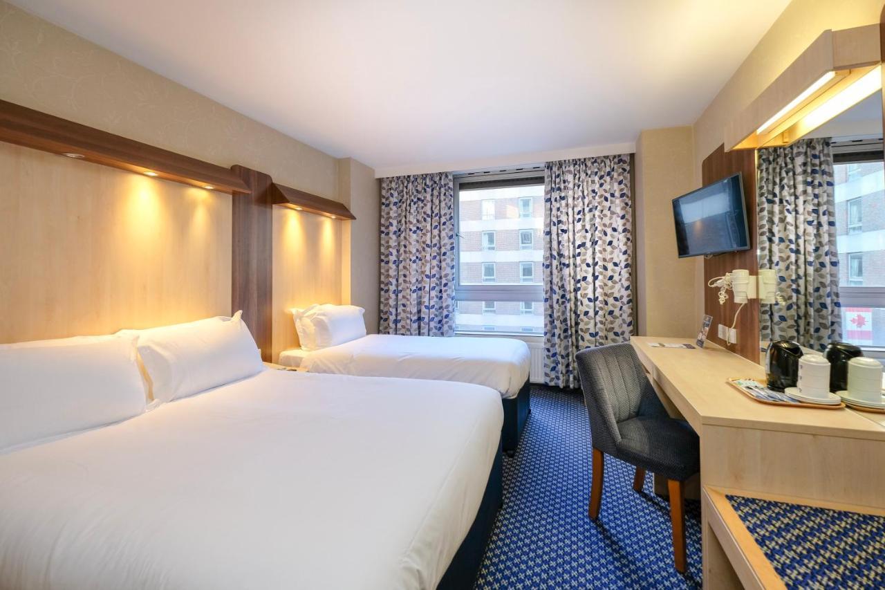 Royal National Hotel 3*