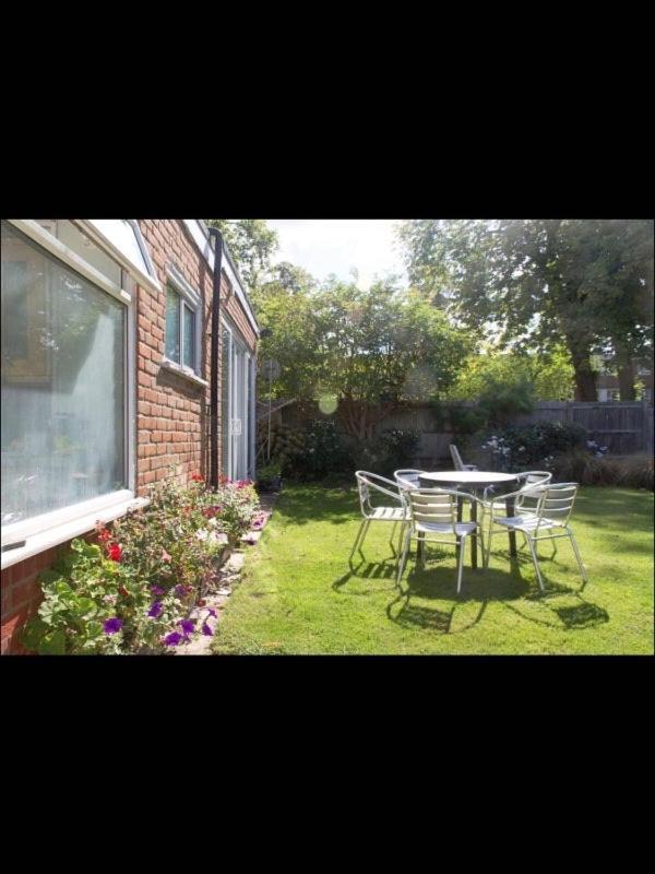 Homestay Wandworth, South Deluxe King 2 *