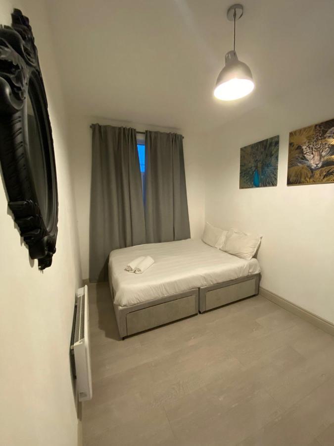 424 Edgwar Road London