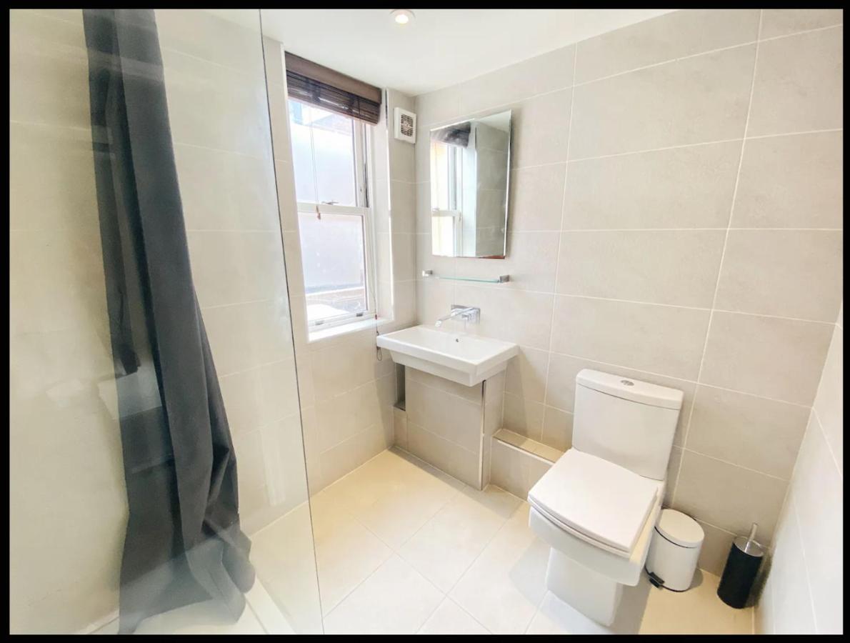 Self-contained Studio In Central Property Unit 4 Privatunterkunft *