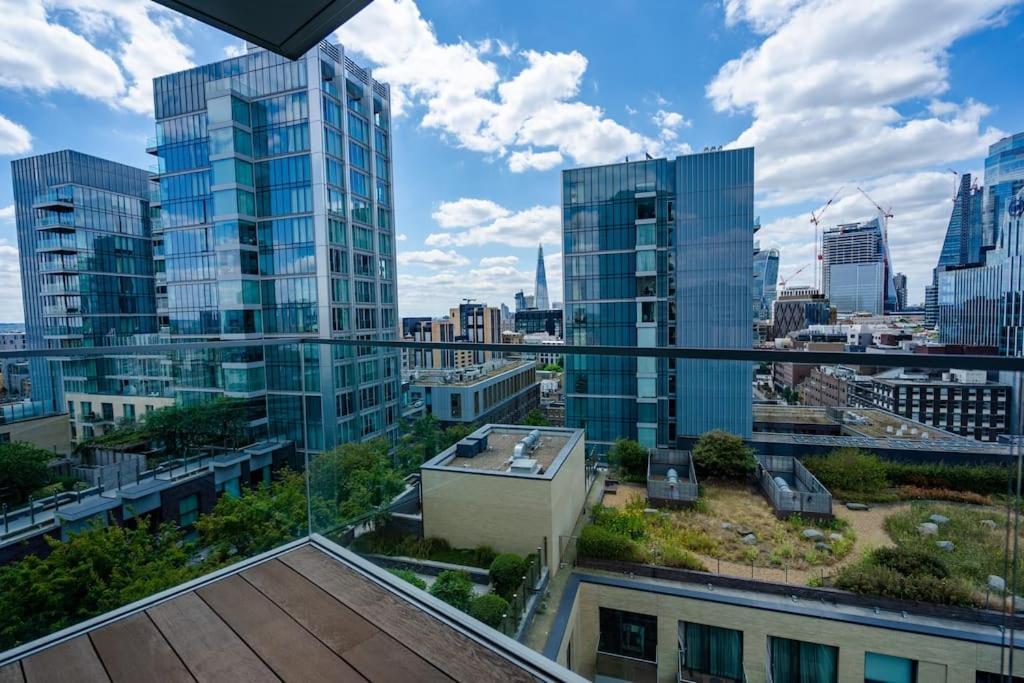 Modern 1-bed Aldgate East Apartment