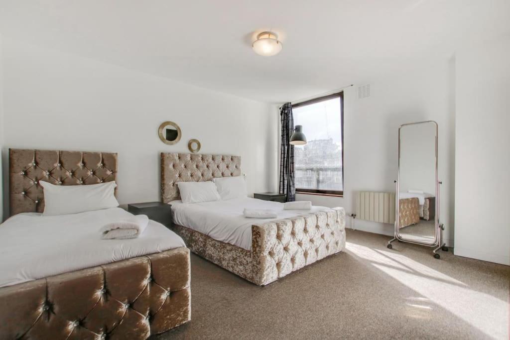 Piccadilly, Mayfair, Apartment