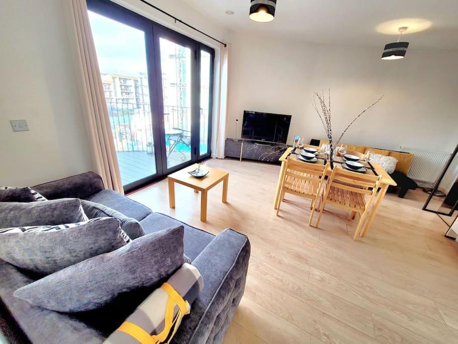 Apartment Battersea Power Station