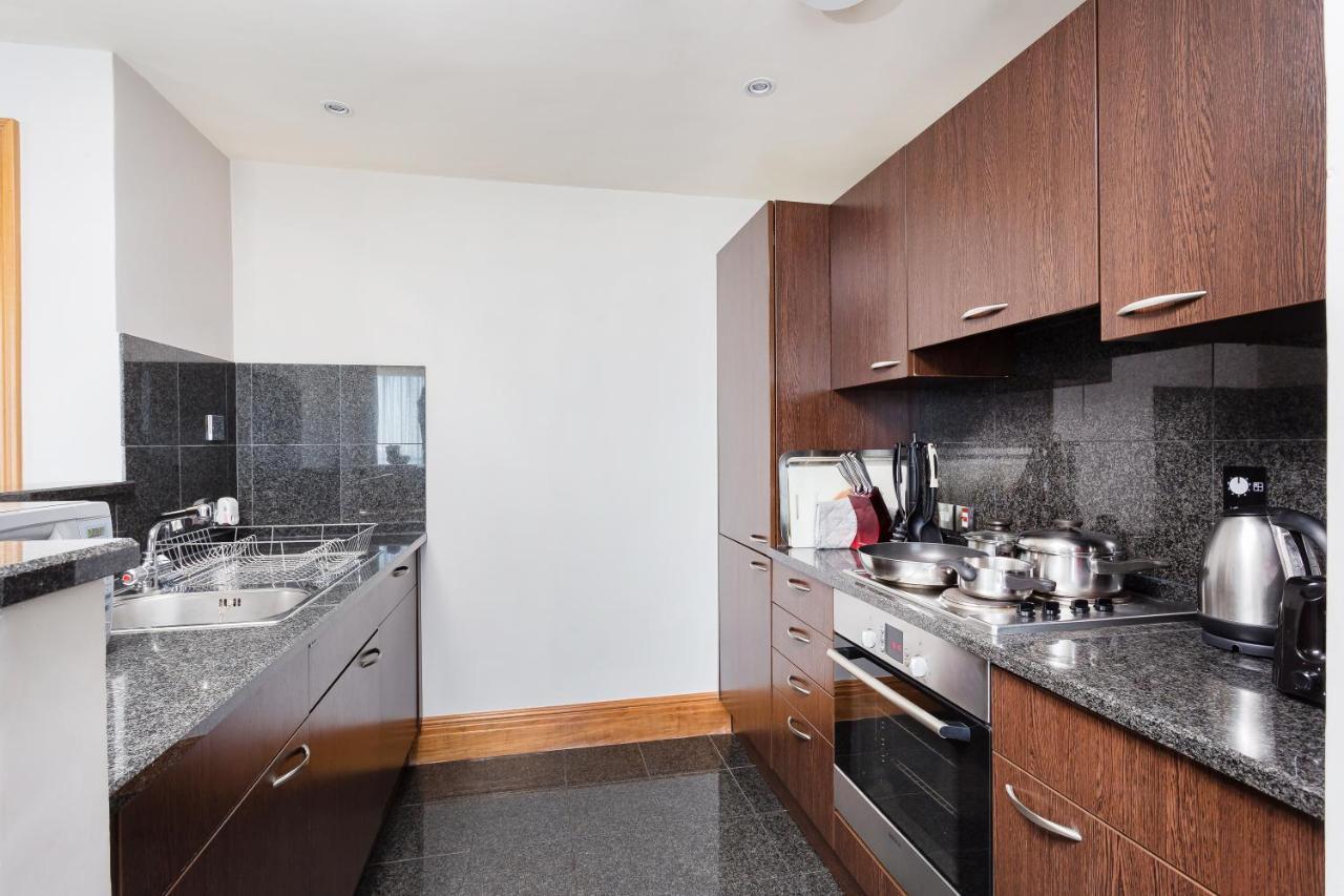 Sanctum International Con Servicio Apartamento