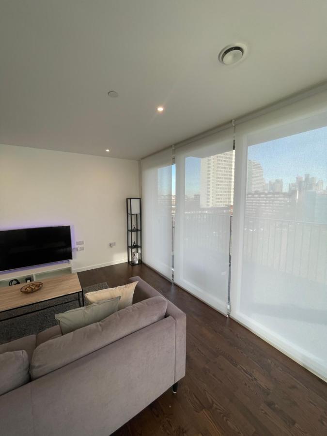 Immaculate 2bed In London- Views Apartamento *