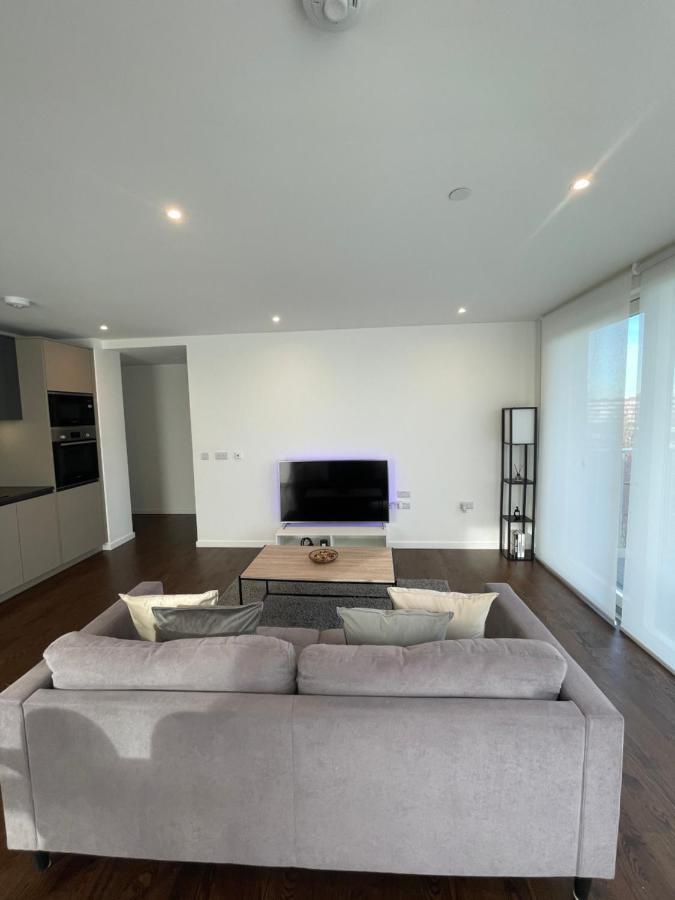 Immaculate 2bed In London- Views Apartamento *