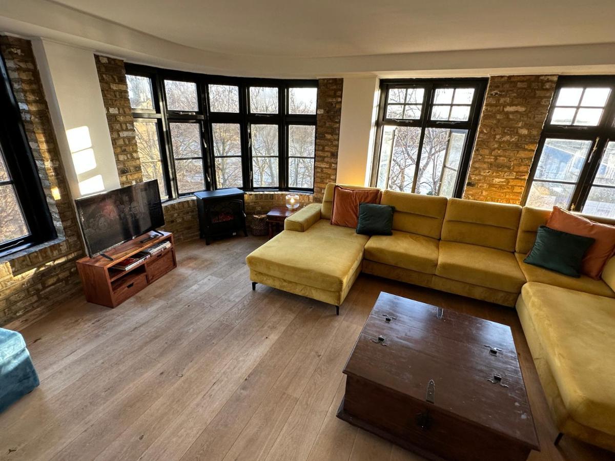 Deluxe Penthouse Riverside View 2 Bedroom Flat With Lift - Old Industrial Factory Warehouse Apartamento *