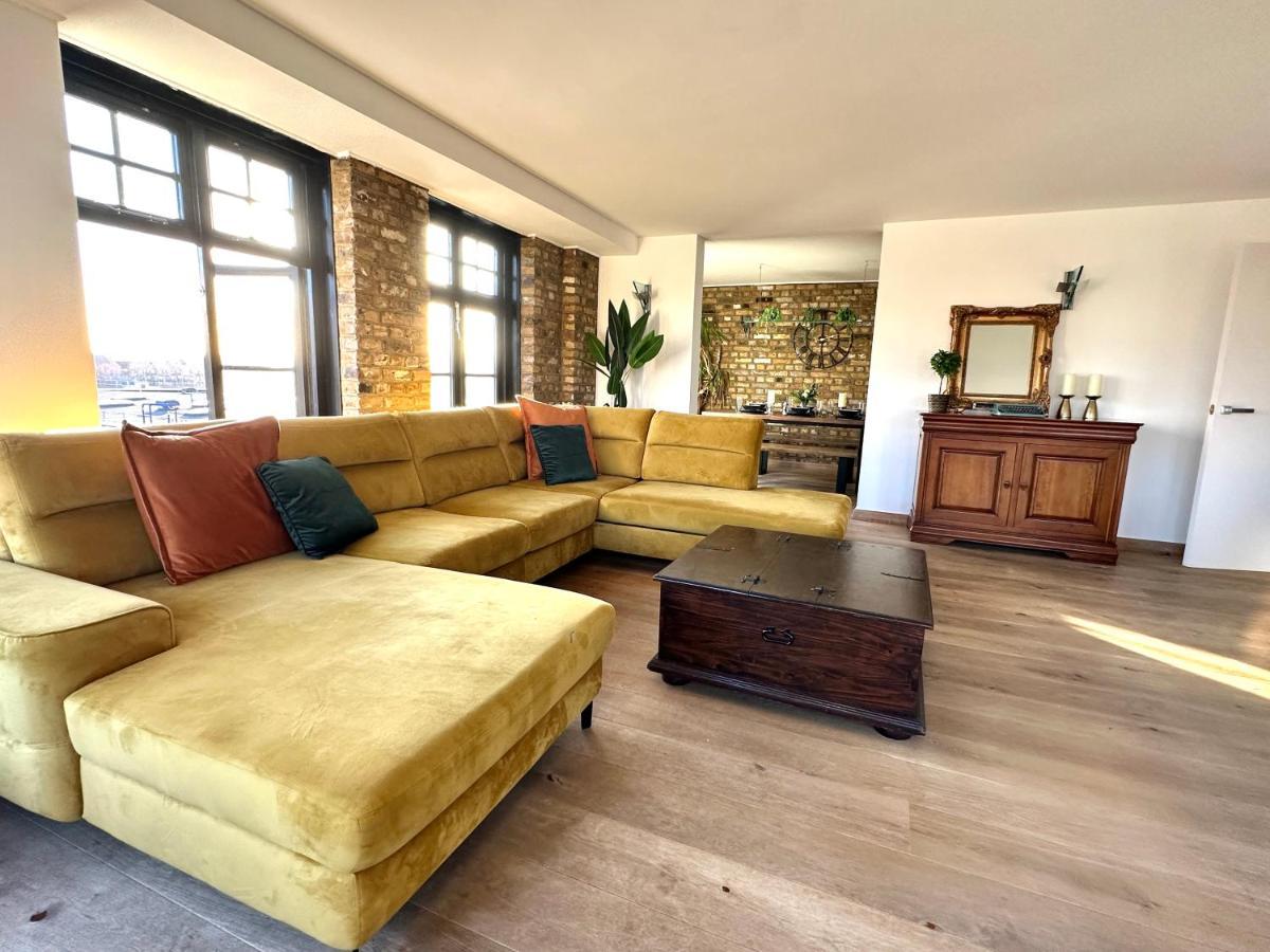 Deluxe Penthouse Riverside View 2 Bedroom Flat With Lift - Old Industrial Factory Warehouse Londres