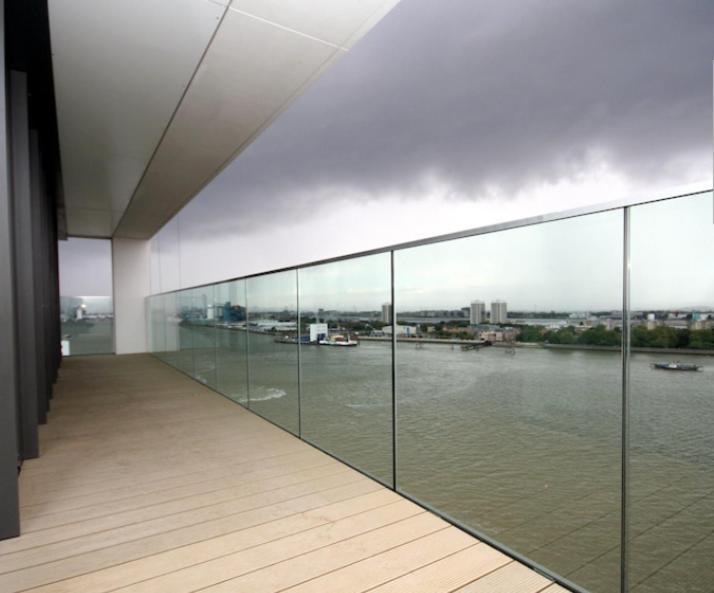 Apartment Riverside Minutes From Elizabeth Line