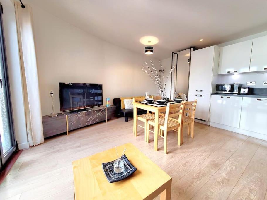 Apartment Battersea Power Station *