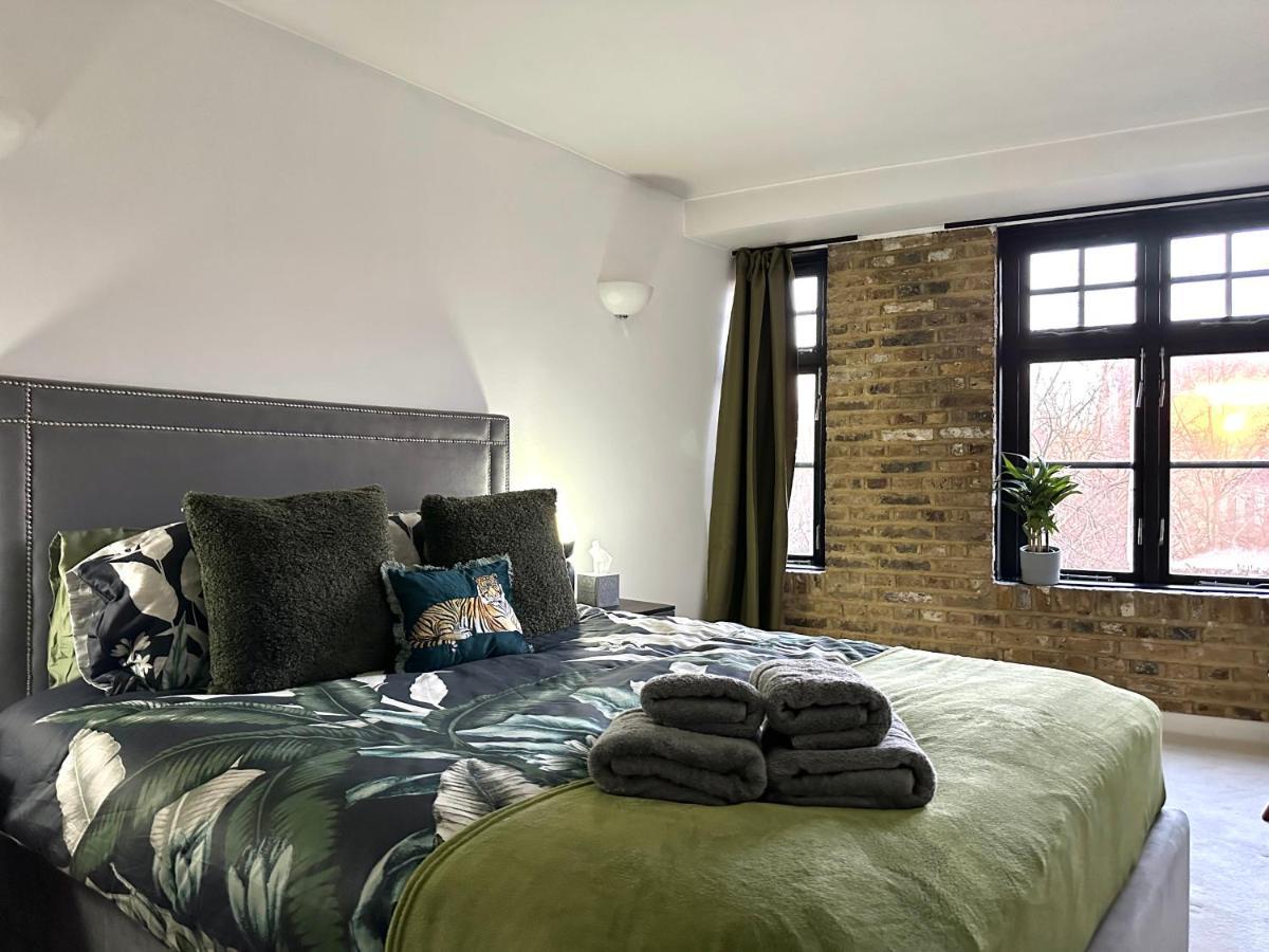 Apartamento Deluxe Penthouse Riverside View 2 Bedroom Flat With Lift - Old Industrial Factory Warehouse Londres