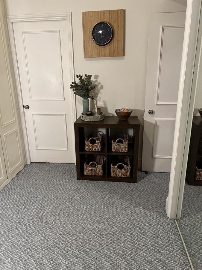 Hospedagem domiciliar Double Bedroom With En-suite Bathroom In Chelsea - - Share *