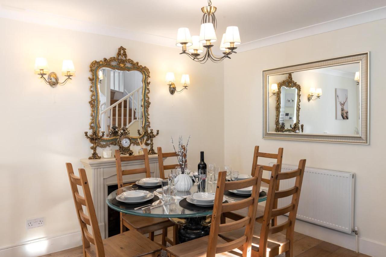 Hébergement de vacances Stunning 3 Bed House With Garden *