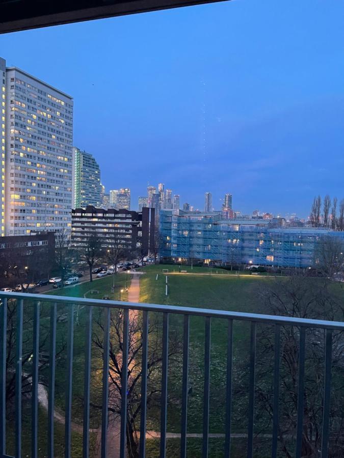 Immaculate 2bed In London- Views Apartamento Londres