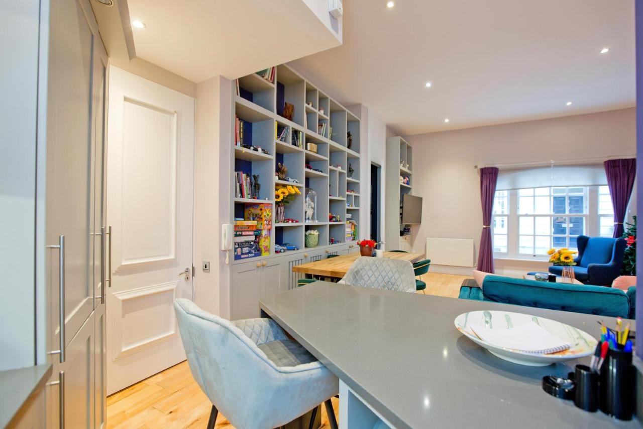 3 Bedroom Modern Mews House Appartement Londen
