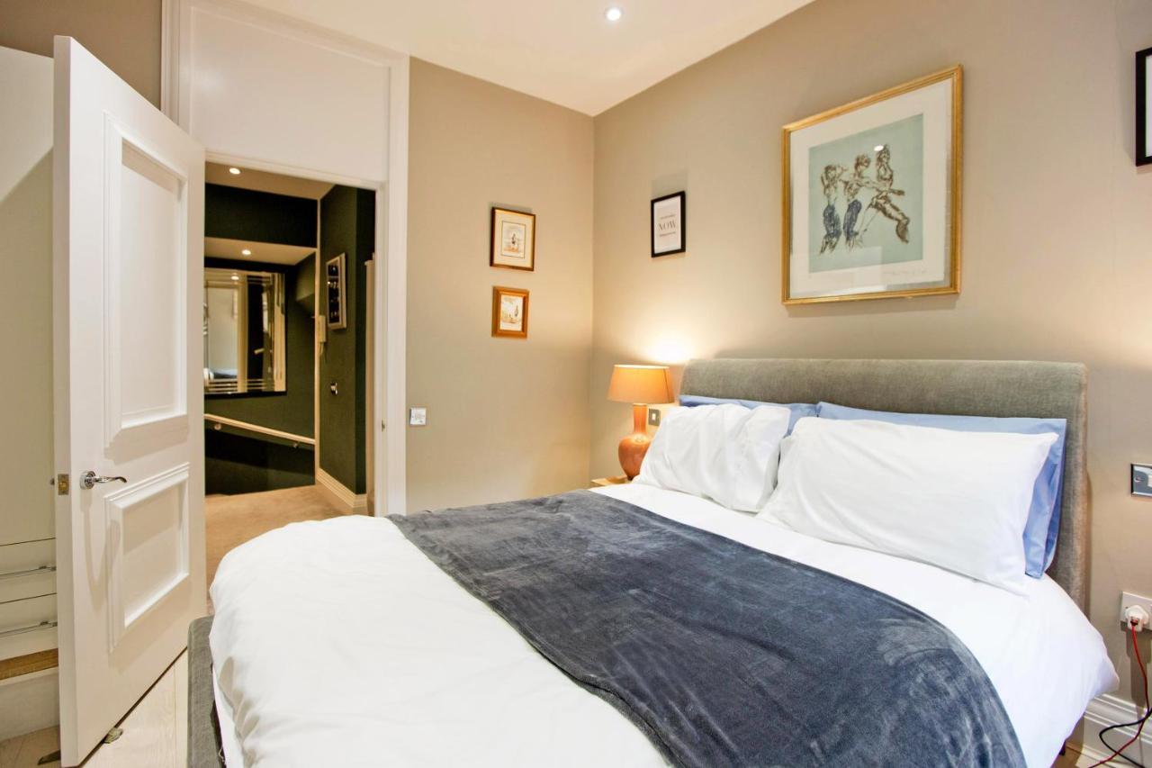 3 Bedroom Modern Mews House Appartement Londen