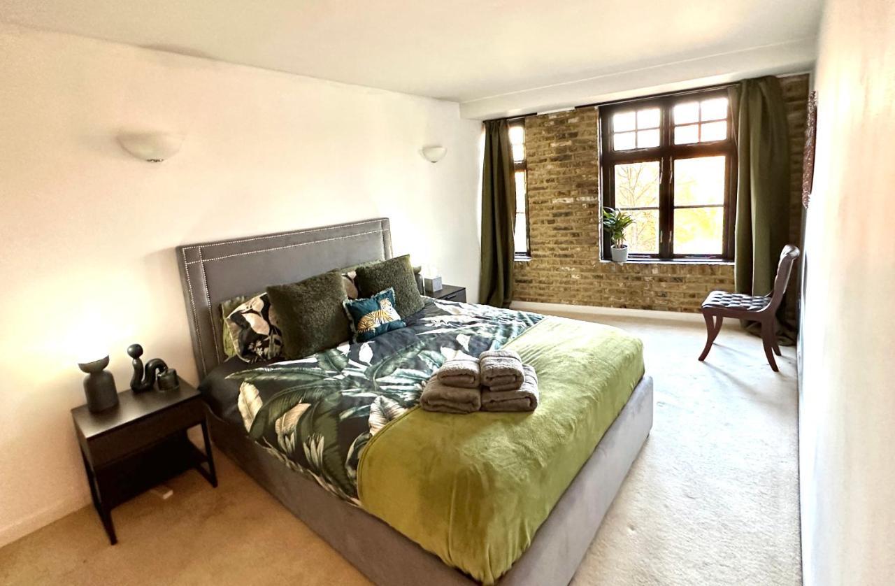 Apartamento Deluxe Penthouse Riverside View 2 Bedroom Flat With Lift - Old Industrial Factory Warehouse Londres