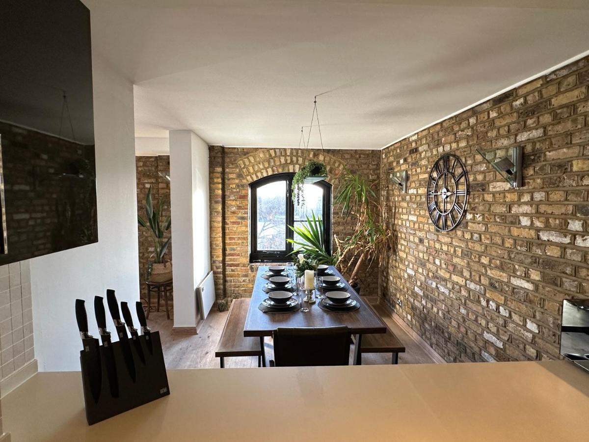 Apartamento Deluxe Penthouse Riverside View 2 Bedroom Flat With Lift - Old Industrial Factory Warehouse