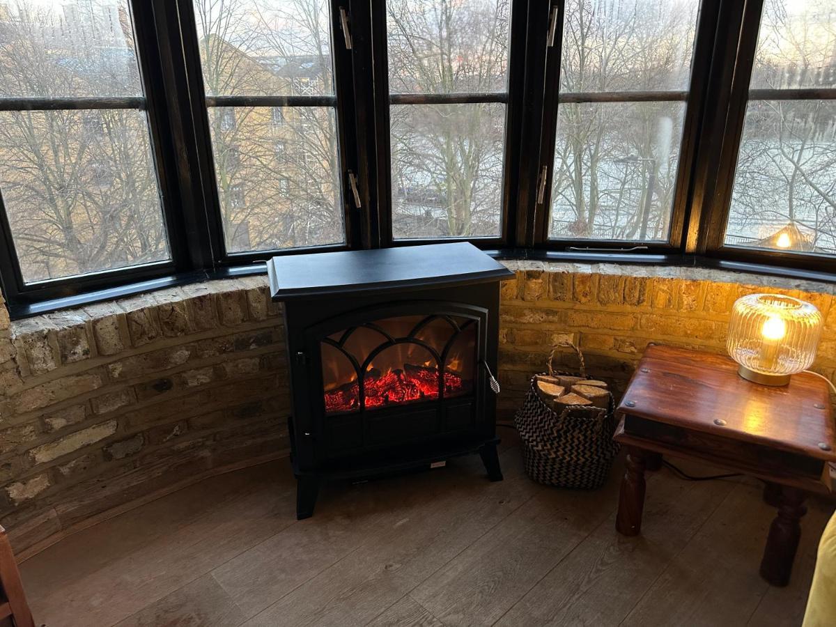 Deluxe Penthouse Riverside View 2 Bedroom Flat With Lift - Old Industrial Factory Warehouse Apartamento Londres