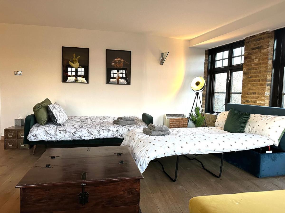 Deluxe Penthouse Riverside View 2 Bedroom Flat With Lift - Old Industrial Factory Warehouse Apartamento *