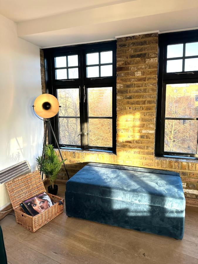 Deluxe Penthouse Riverside View 2 Bedroom Flat With Lift - Old Industrial Factory Warehouse Apartamento Londres