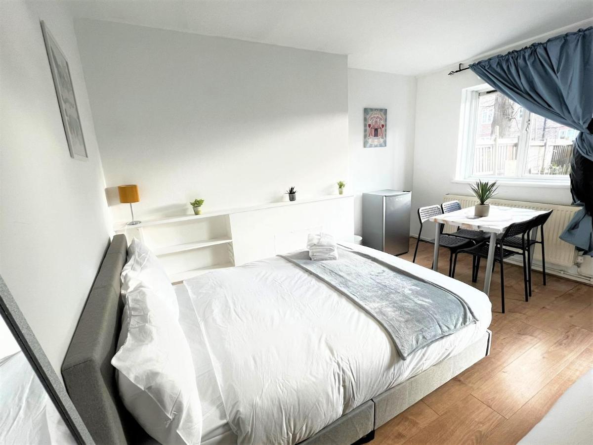 Pensión Stepney 17 Double Bedrooms Londres