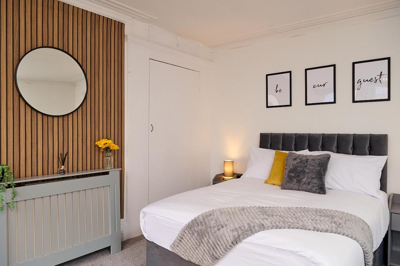 Spacious 3 Bedroom Apartment- Crouch End