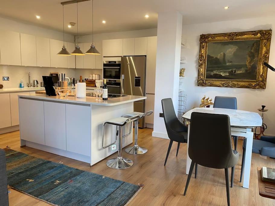 Apartment Bridge Flat - Perfect For Families