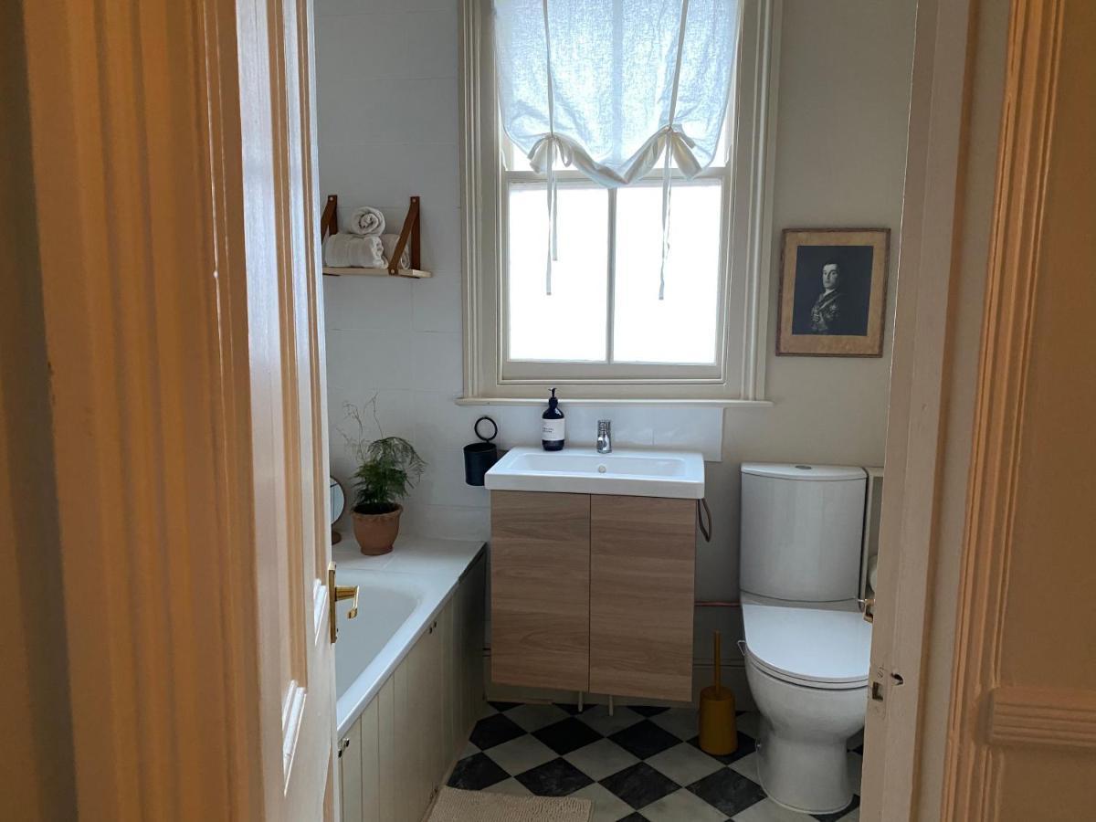 Apartamento Stylish Apt Excel Olympic Close To Station Londres