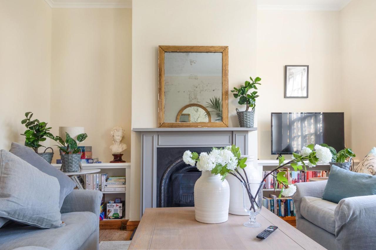 Appartement Elegant Garden Near Hampstead Heath & Tube Londen