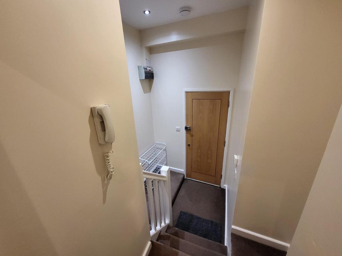 Great Next To Tooting Bec Tube Station! Appartement *