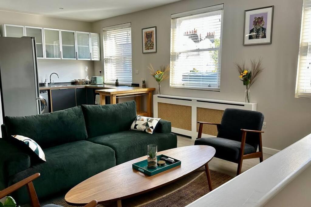 Sienna's 2 - Bedroom Apartment, London, N1. Appartement *