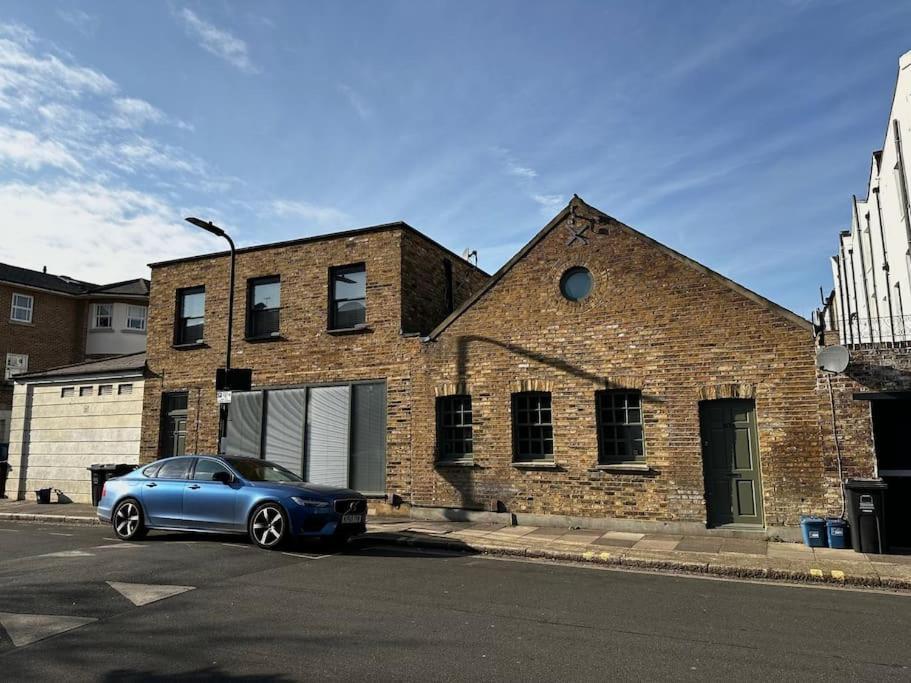 Appartement Sienna's 2 - Bedroom Apartment, London, N1. Londres