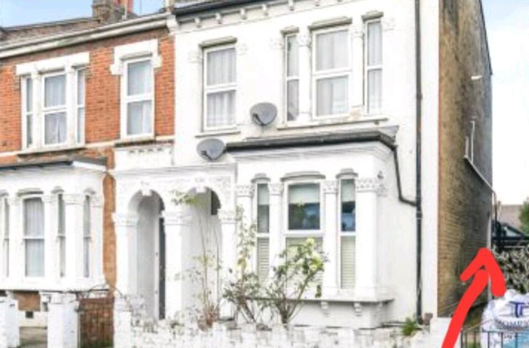 With Luxury Private Bathroom & Independent Entrance Near Tube * Londres