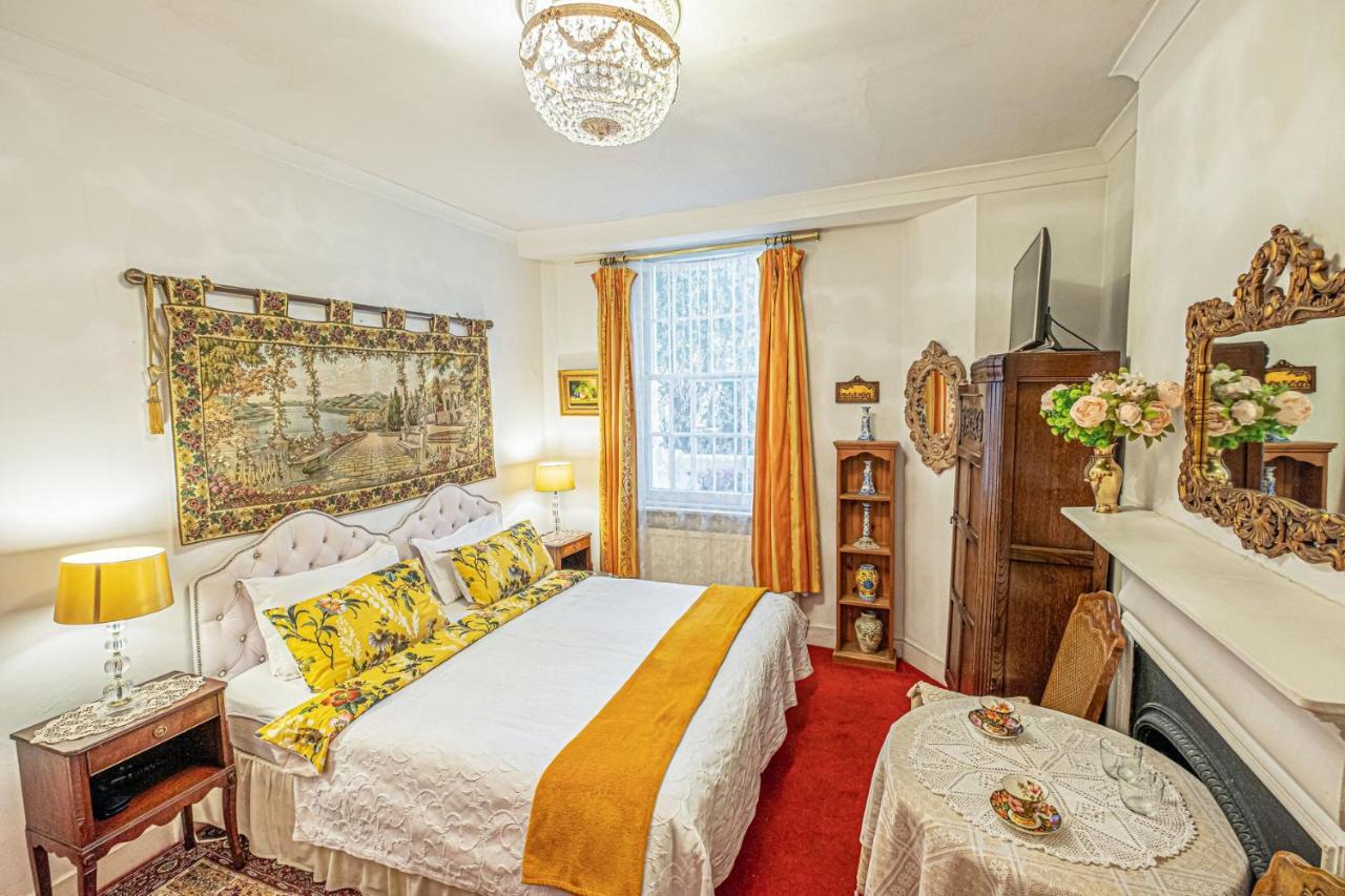 Couette-café Dawson Place, Juliette's 3*