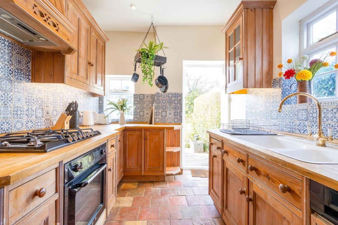 Appartement Elegant Garden Near Hampstead Heath & Tube Londen