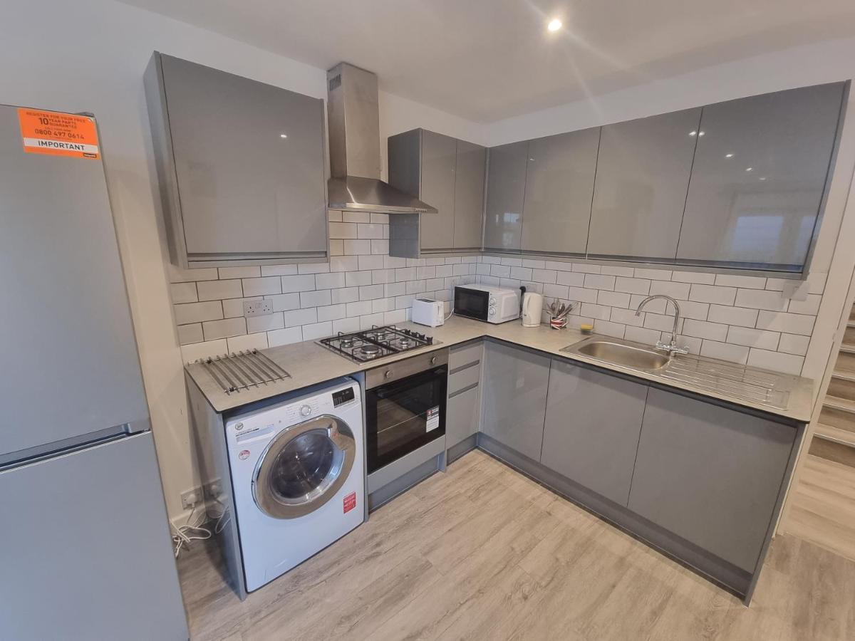 Appartement Comfortable Flat In Sw Londen