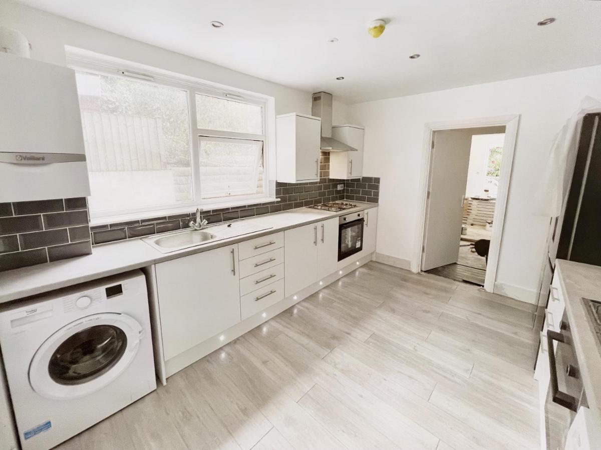 Modern In Centrally Located - 4 * Londres
